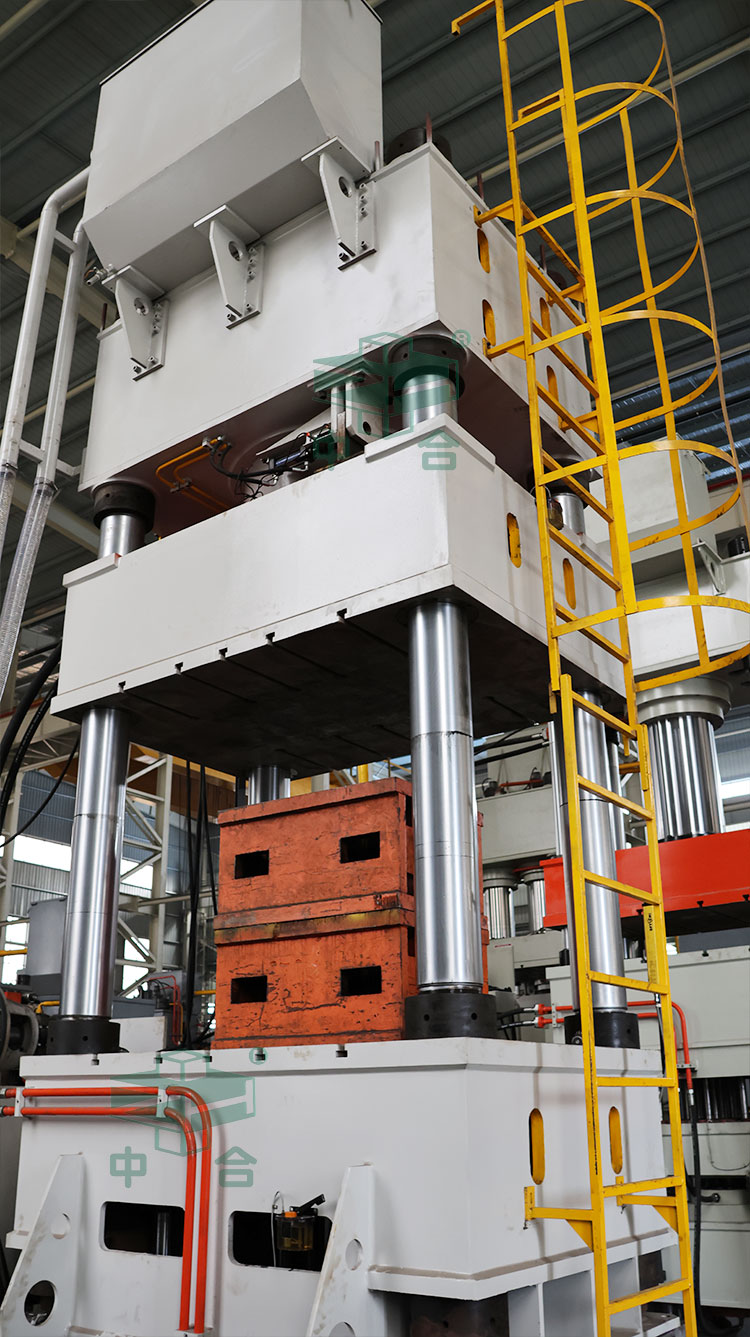 800噸四柱拉伸機(jī) 800噸四柱拉伸機(jī)