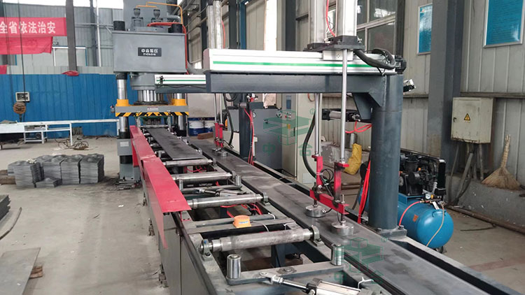 500噸全自動錨桿托盤液壓機(jī).jpg 500噸全自動錨桿托盤液壓機(jī).jpg