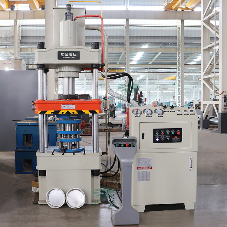 100噸四柱液壓機(jī)車間實(shí)拍.jpg 100噸四柱液壓機(jī)車間實(shí)拍.jpg