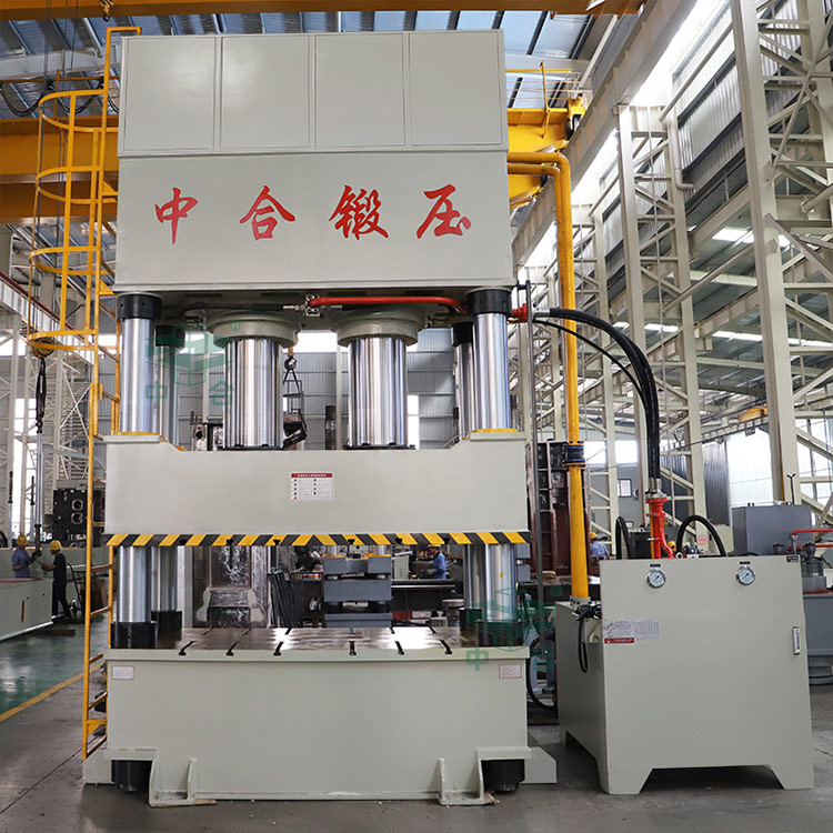 1000噸四柱液壓機車間實拍圖.jpg 1000噸四柱液壓機車間實拍圖.jpg