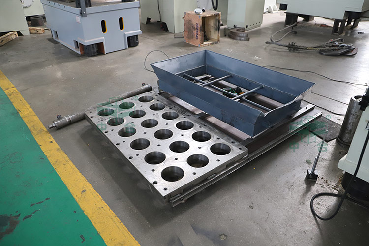 粉末成型模具.jpg 粉末成型模具.jpg