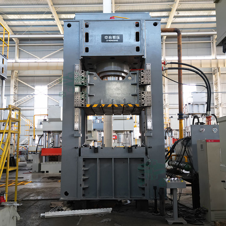 800噸框架式液壓機(jī)(金屬拉伸).jpg 800噸框架式液壓機(jī)(金屬拉伸).jpg