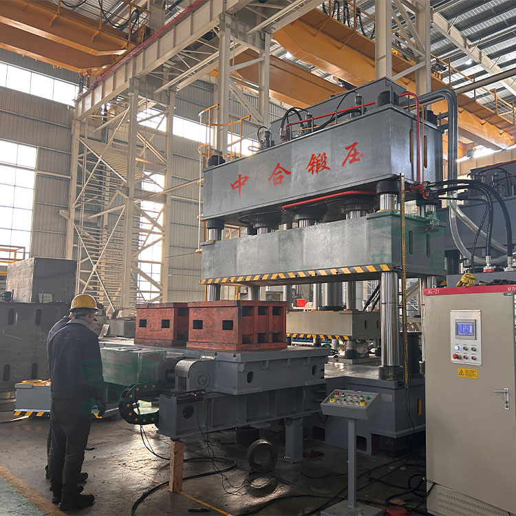 630噸三梁四柱液壓機(jī)帶移動(dòng)工作臺(tái).jpg 630噸三梁四柱液壓機(jī)帶移動(dòng)工作臺(tái).jpg