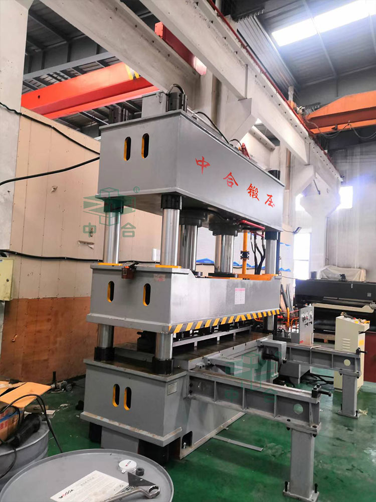 315噸三梁四柱液壓機(jī).jpg 315噸三梁四柱液壓機(jī).jpg