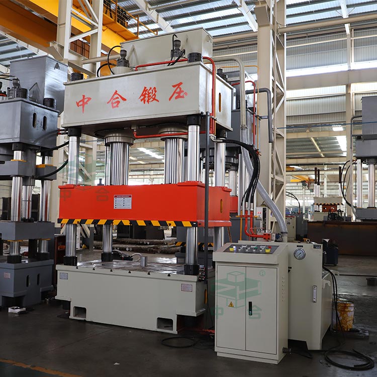 400噸三梁四柱液壓機(jī) 400噸三梁四柱液壓機(jī)