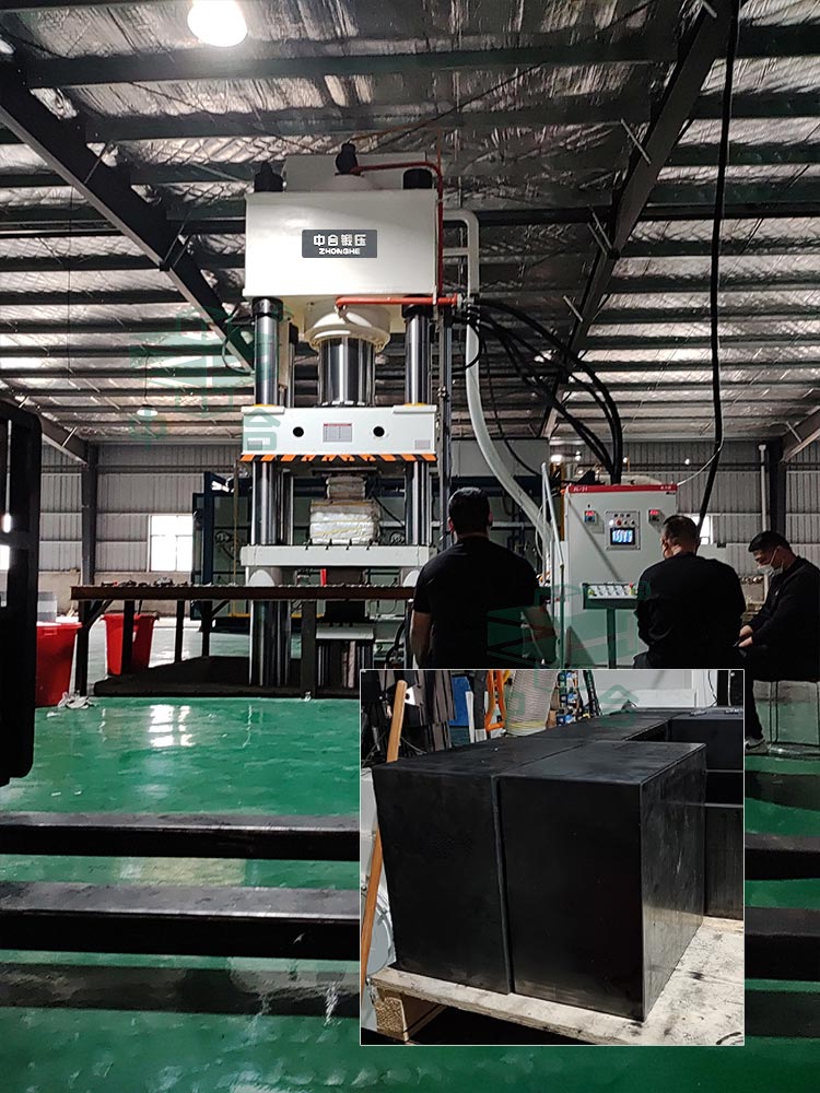 800噸石墨匣缽液壓機.jpg 800噸石墨匣缽液壓機.jpg