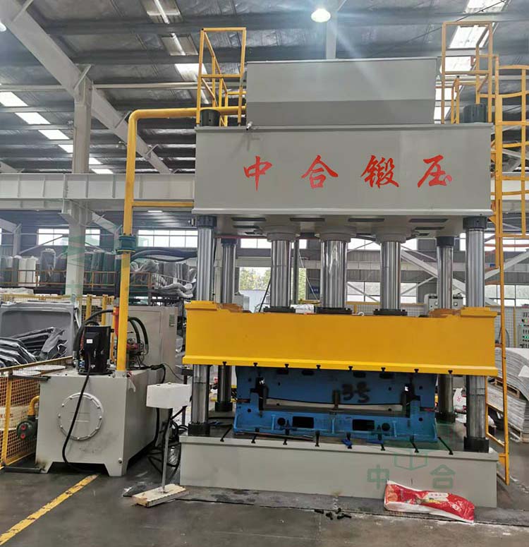 熱壓汽車內(nèi)飾件成型液壓機.jpg 熱壓汽車內(nèi)飾件成型液壓機.jpg