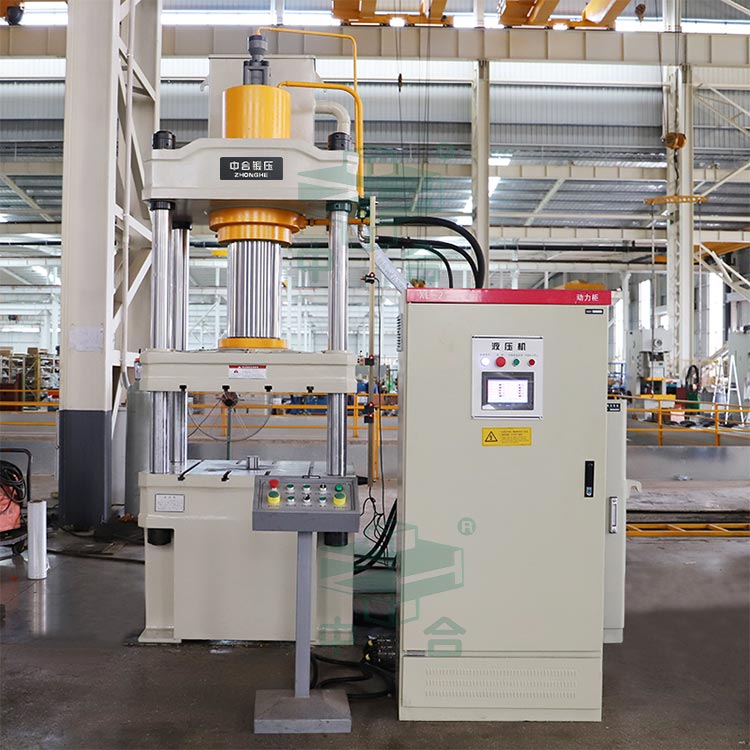 200噸四柱液壓機(jī).jpg 200噸四柱液壓機(jī).jpg