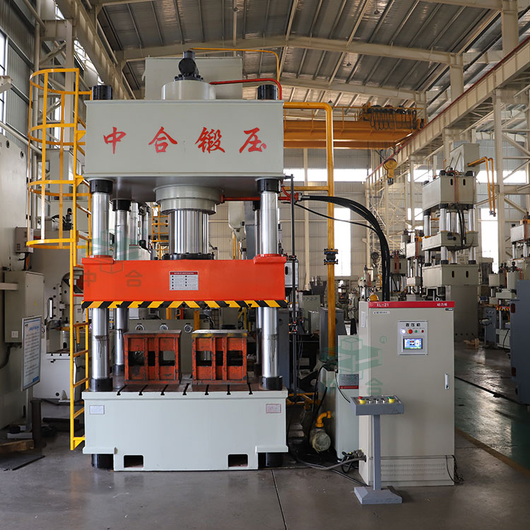 500噸四柱液壓機(jī).jpg 500噸四柱液壓機(jī).jpg