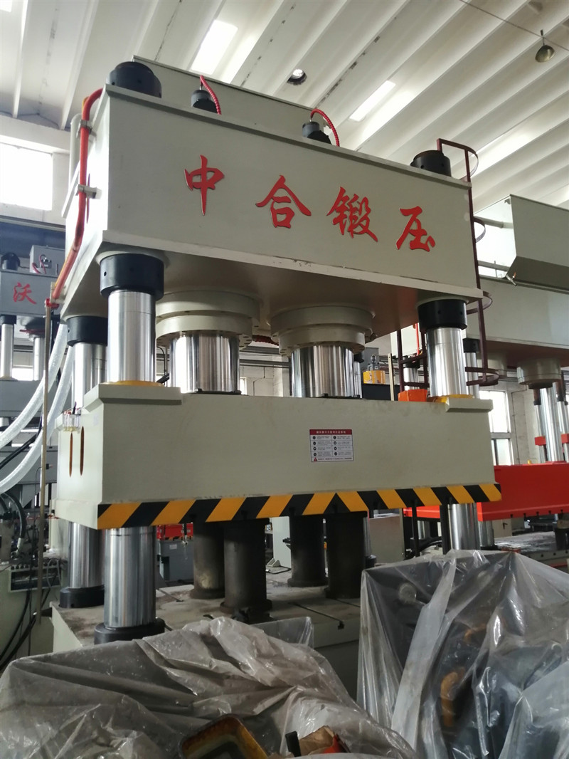 1000噸液壓機(jī)_鋼材壓型油壓機(jī) 1000噸液壓機(jī)_鋼材壓型油壓機(jī)