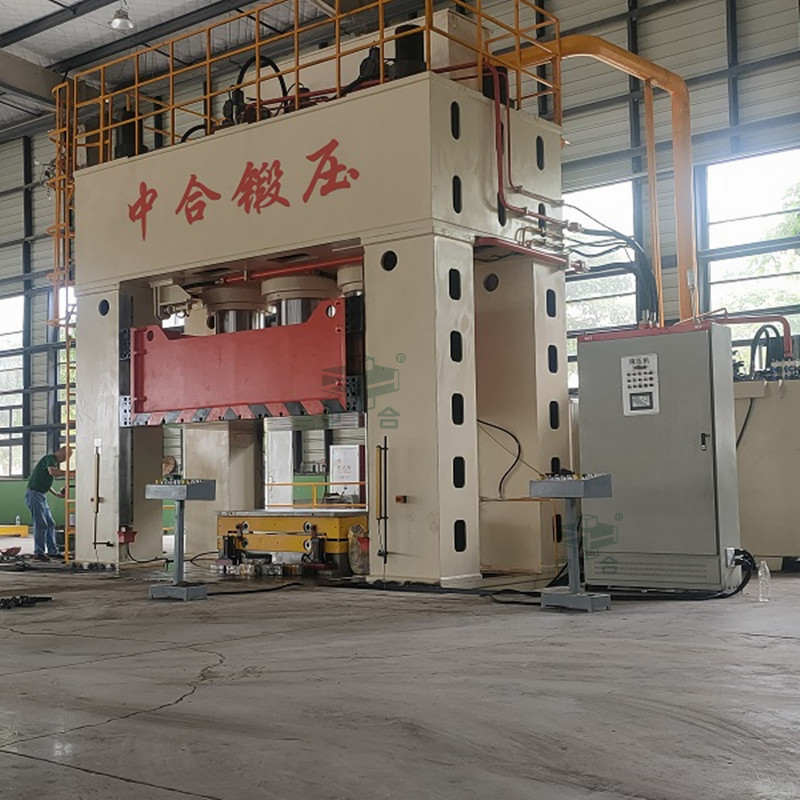 2500噸復(fù)合材料成型液壓機(jī) 2500噸復(fù)合材料成型液壓機(jī)