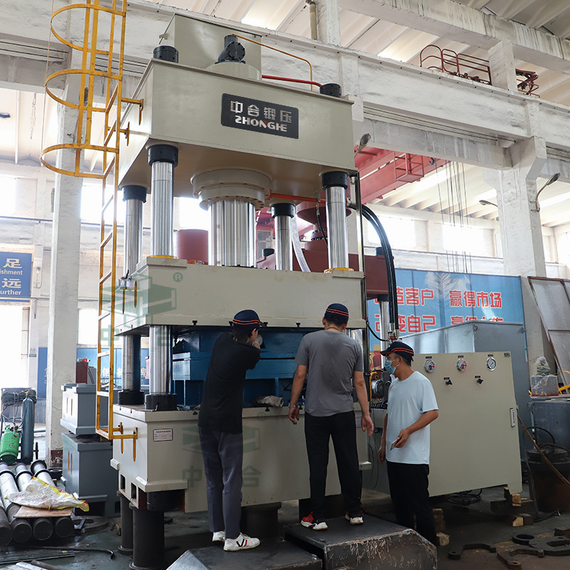 500噸消防水箱液壓機(jī)_不銹鋼水箱成型生產(chǎn)線(圖2) 500噸消防水箱液壓機(jī)_不銹鋼水箱成型生產(chǎn)線(圖2)