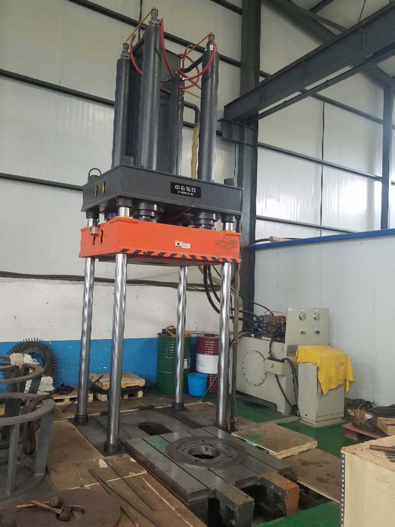 200噸電機(jī)定子轉(zhuǎn)子壓裝液壓機(jī) 200噸電機(jī)定子轉(zhuǎn)子壓裝液壓機(jī)